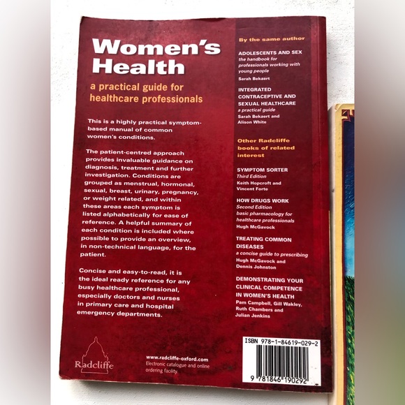 3 book set Women’s Health, Your Fertility Signals, The V Book Doctor’s Guide MD - Picture 8 of 10